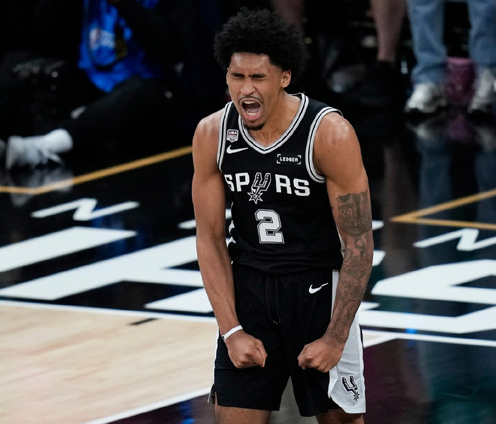 世界杯比赛数据统计-休媒连赞哈珀扎心米奇!轰16+8比肩魔术师刷纪录:末节仅打4分钟|马刺|福克斯|圣安东尼奥马刺队|埃尔文-约翰逊|奥兰多魔术队_新浪体育_新浪新闻